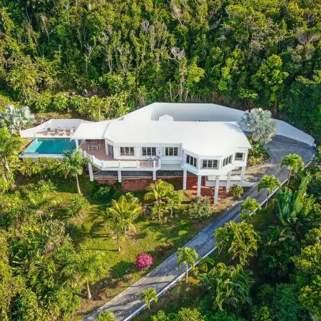 Private Oasis with Breathtaking Ocean Views and Huge Pool