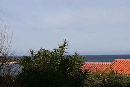 50 metres from the sea, single-storey bungalow for 4 people Отели в г. Лумио