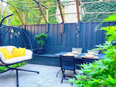 CENTRAL TORONTO Hotel in zona Toronto Botanical Garden