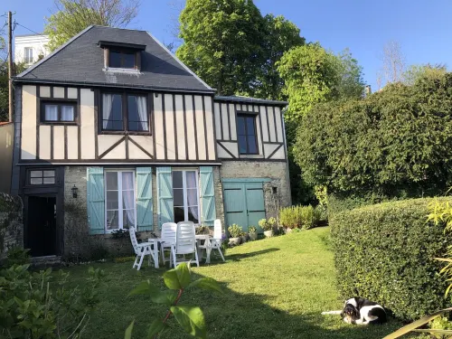 Maison Ancienne Avec son Jardin Privatif