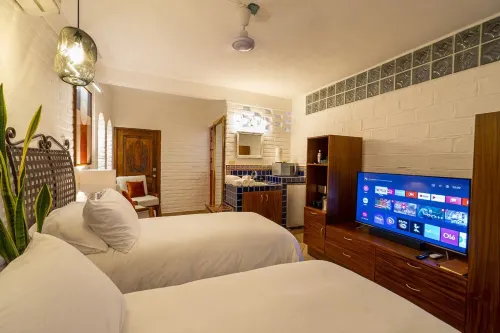 Beautiful private villa with pool, roof terrace