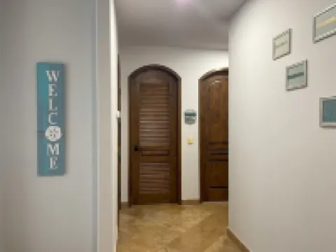 Beautiful Oceanfront 4 King Bed/4 Bath Developer's Model Cordoba 1501