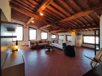 The terrace of Elas