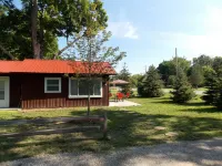 Alden Sunrise Cabin In Quaint Downtown Alden Near Torch Lake