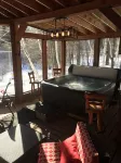 Chalet de la Presqu'île, private spa