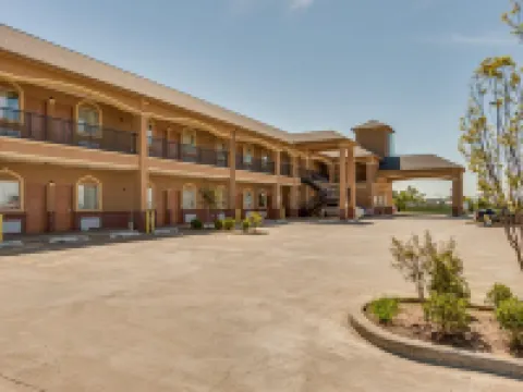 Executive Inn & Suites Cushing Hotels in Cushing