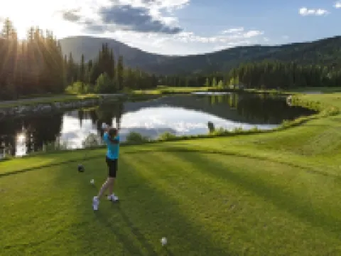 Fireside Lodge #413 by Bear Country Hotels in Sun Peaks