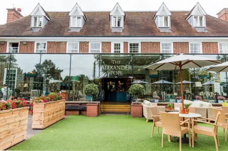 The Alexander Pope Hotel Отели рядом с достопримечательностью «Парк Буши»