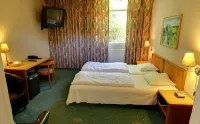 St. Binderup Kro Hotels in Фарсё