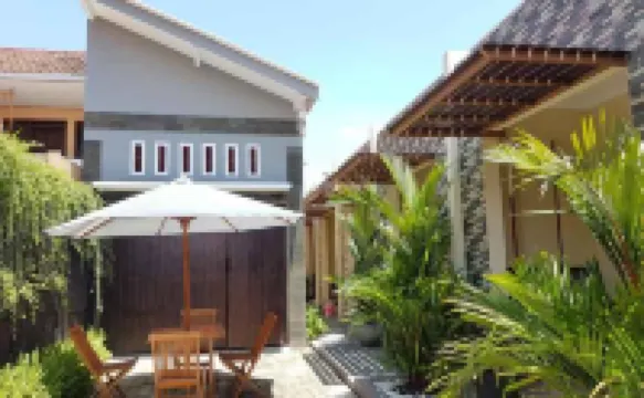 Rose Homestay Hotels in Kebalenan