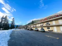 Villa Motel - Parkplatz