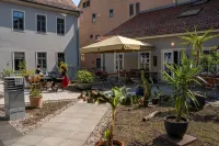 Labyrinth Hostel Weimar Hotel dekat Mahnmalsanlage und Gedenkstatte der DDR