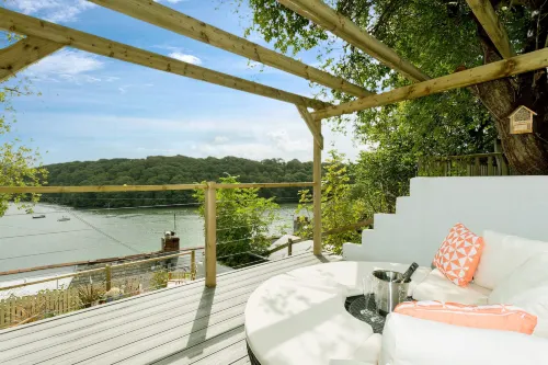 Fal River Cottage - parking