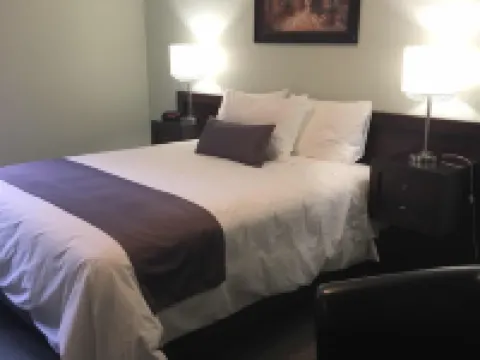 Auberge Centre Ville Hotels in Chicoutimi