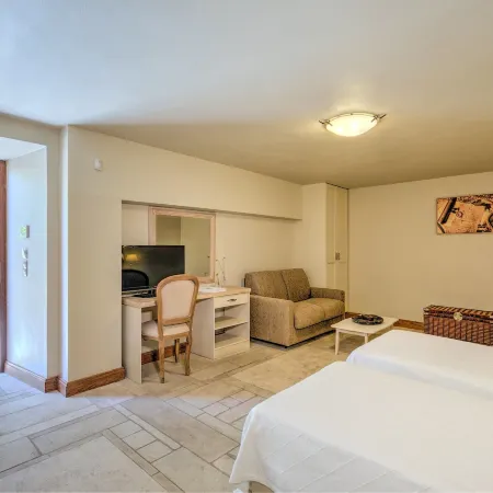 Mare Monte Luxury Suites
