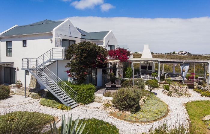 Farr Out Guest House