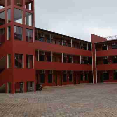 Hotel Poloni Hotel Exterior