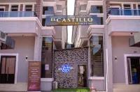 El Castillo Homes Hotels near Atican Beach