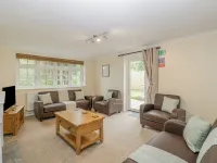 Herons Lodge Hotel a Goetre Fawr