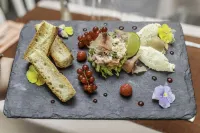 Hôtel Côté Sud Léman Hotels in Thonon-les-Bains