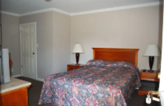 Pacific Motel