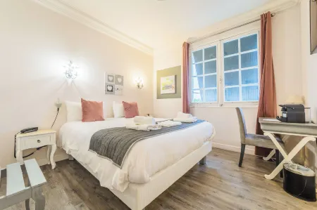 Relais du Bas Limousin Отели в г. Сен-Сир-ла-Рош