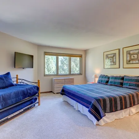 Frostfire E41 2 Bedroom Condo by RedAwning