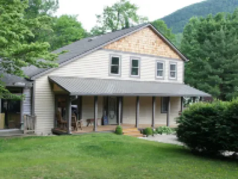 Brook Trout Inn Hotels in Transylvania County
