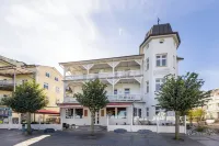 Strandhotel Zur Promenade Hotels in Prora