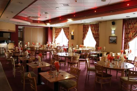 Mahon's Hotel Отели в г. Эннискиллен