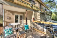 Cottages at Fair Haven Cove - Parking
