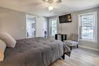 Cozy Ashton Abode w/ Yard - Near Park & Pool! - Wifi