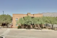 Central Tucson Condo w/ Community Pool + Hot Tub! - Condos