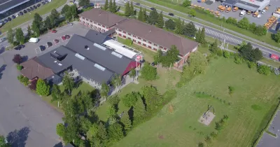 호텔 팔스테르 Eskilstrup Church 주변 호텔
