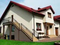 Villa Pati Hotele w: Rewa