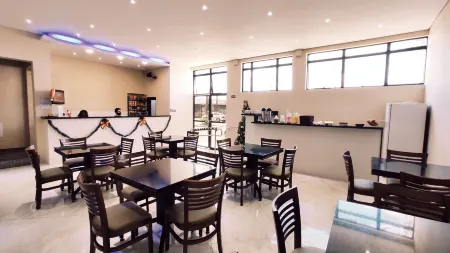 Poupahotel Отели в г. Пиндамоньянгаба