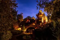 Landoll's Mohican Castle Hotels in Knox Township