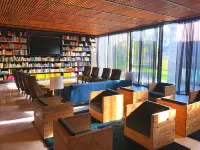 Rio do Prado Hotels in Vau