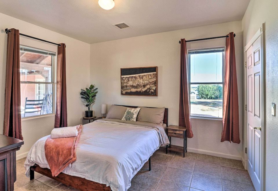 Eloy Desert Oasis w/ Courtyard & Pool Access! - Housity