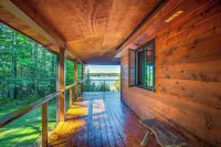 Lakefront Townsend Cabin w/ Fire Pit, Private Dock - Wifi