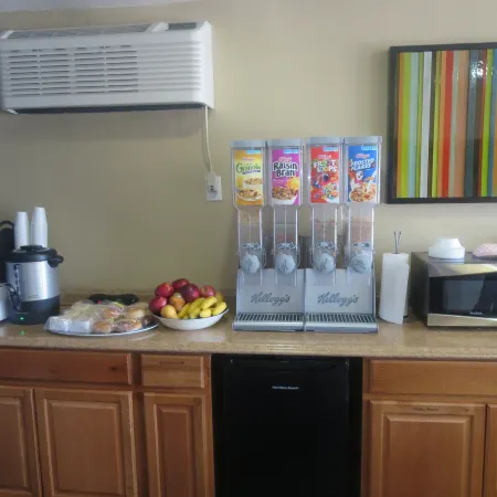 Howard Johnson by Wyndham Odessa TX