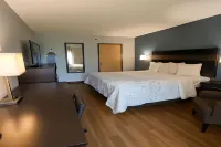 HomeTown Inn East Syracuse Hotels in Cicero