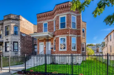 Modern "Blast From The Past" A Real Retreat 3Bedroom Unit Hotel in zona Chicago State University