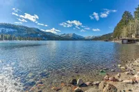 Sunny Cabin: 1 Mi to Tahoe Donner Resort! - parking