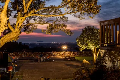 Jeju Nollmung Hotel dekat Museum of Greek Mythology