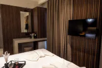 Monalisa Hotel di Bayraklidede Mahallesi