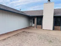 New Remodel 3BD/2Bath Weekly/Monthly Discounts available Hotels near Central National Bank Center