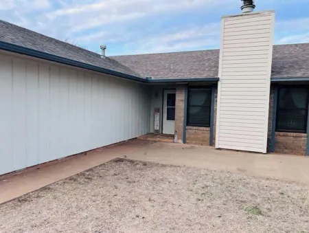 New Remodel 3BD/2Bath Weekly/Monthly Discounts available