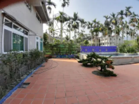 Erpring Mountain Hostel Hotels in Shuili Township