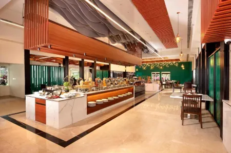 Hotel Riviera Garden Отели рядом со станцией Metro  Aluva Railway Station